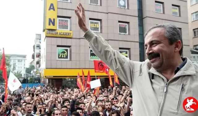 Sırrı Süreyya Önder  Yaşamını Yitirdi