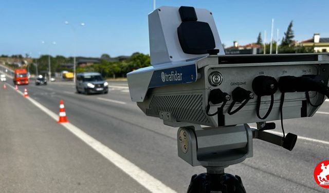 Bayramda Sürücüler Radar Tuzağından Dertli! Hız Levhaları Sil Baştan Değişiyor
