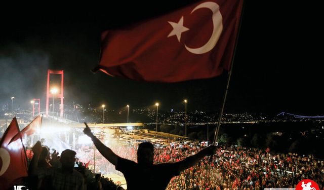 15 Temmuz 2026 Resmi Tatil Mi, Hangi Güne Denk Geliyor? Bankalar, Noterler ve Kamu Kurumları Açık Mı?