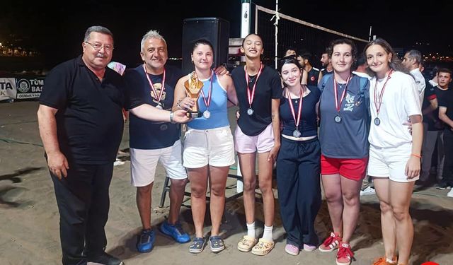 Plaj Voleybolu Turnuvası Sonuçları