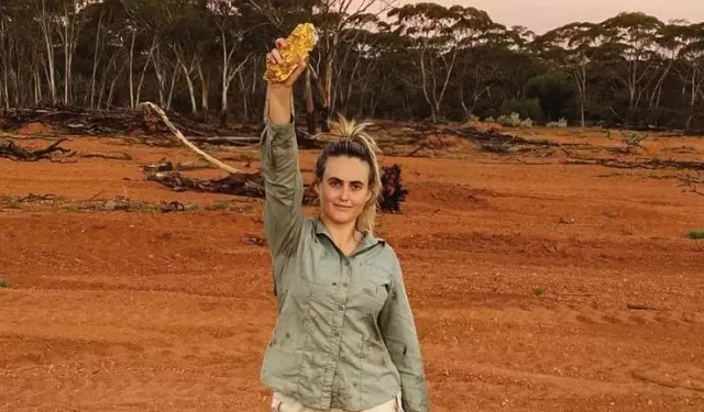 Her Kazıda Külçe Külçe Altın Bulan Kadın Hazine Avcısı Haritasını Açıklandı!