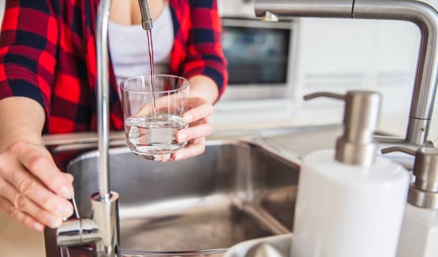 İzmir'de Su Kesintisi: 24 Nisan 2026 Cuma Günü Bayraklı, Buca, Tire, Urla ve Diğer İlçelerde Kesinti Listesi