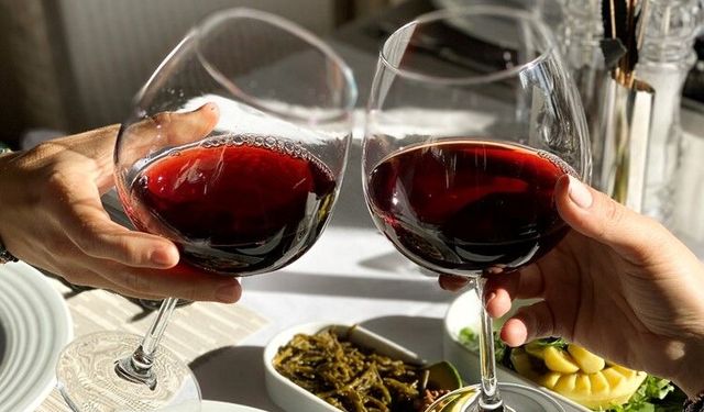 Alkol Satışında Yeni Dönem Başlıyor Market Raflarından Logolar Kalkabilir