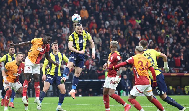 Fenerbahçe - Galatasaray Derbisinin Muhtemel 11'leri