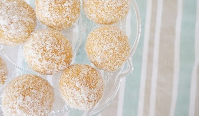 Elmalı Islak Kurabiye Evde Patladı – Çay Saatini Şenlendiren O Tarif