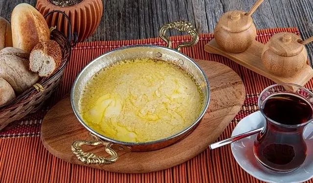 Trabzonlu Ustaların Sırrı Çıktı - Görüntü Hafızaya Kazınıyor: O Peynir Tavan Boyu Uzayacak!