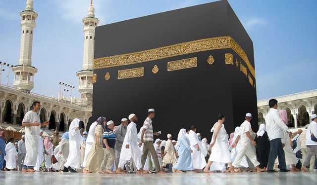 Hac'ca Gitmek Artık Hayal Gibi! 2026 Hac Fiyatları Nedir? Ücretleri Cep Yakıyor