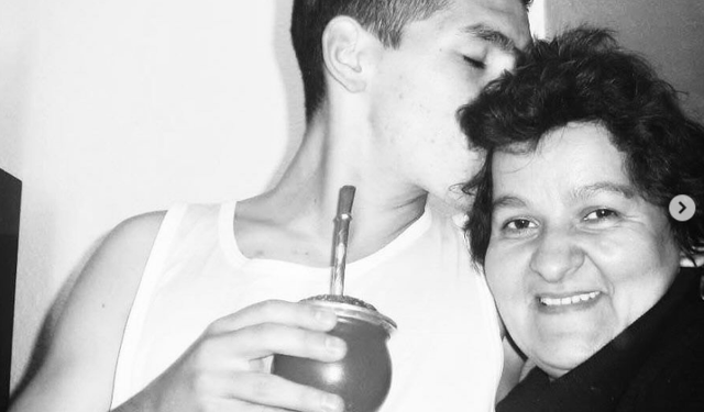 Lucas Torreira Ölen Annesi İçin Yaptığı Paylaşım Yürekleri Dağladı