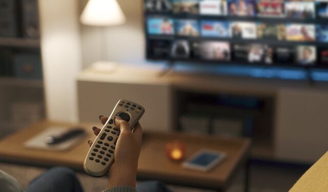 14 Eylül Pazartesi TV Yayın Akışı: Bu Akşam Hangi Diziler ve Programlar Var?