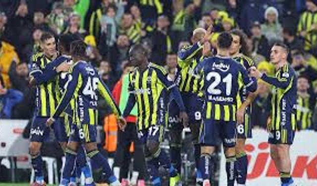 Trabzonspor - Fenerbahçe Maçı İlk 11’i Belli Oldu Mu? İşte Muhtemel İlk 11’ler