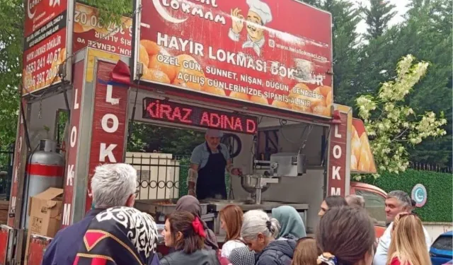 Cenaze ve Mevlütte Ne Dağıtılır? Hayır Lokması İkram Rehberi