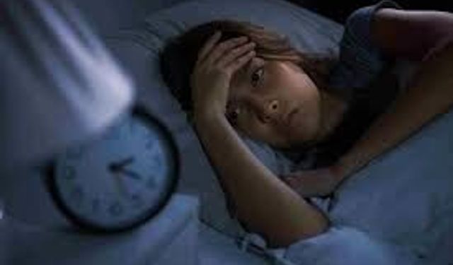 Gece Uykusuzluğu Neden Olur? Daha Kaliteli Uyku İçin 7 Etkili Öneri