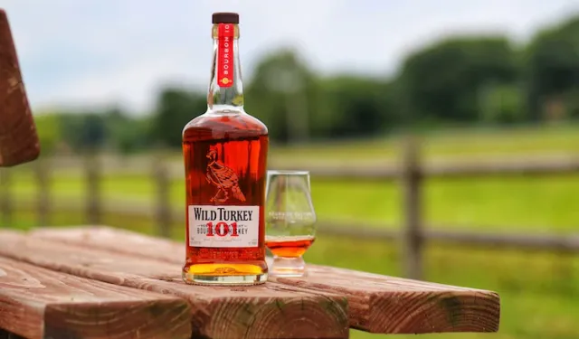 Wild Turkey 101 Viski Fiyatı 2026: Güncel Türkiye Fiyat Listesi
