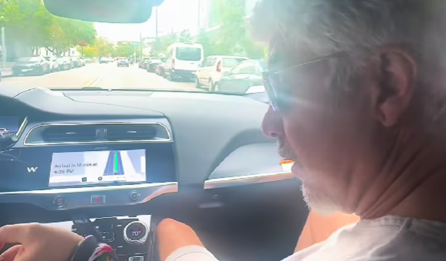 Amerika’daki Sürücüsüz Taksi Kervanına Behzat Uygur’da Katıldı