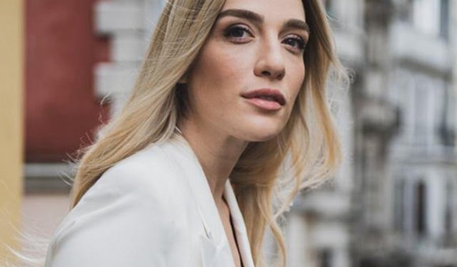 Cansu Canan Özgen Kaç Yaşında? Hangi Okul Mezunu?