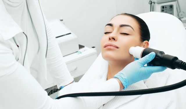 Prof. Dr. Şule Göngör: Altın İğne Uygulaması ile Cilt Yenilemede Yeni Dönem