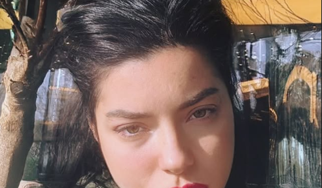 Merve Boluğur Yeni Tarzıyla Resim Paylaştı! Binlerce Beğeni Geldi!