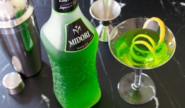 Midori Likör Fiyat: 2026 Güncel Liste ve Kavun Likörü Rehberi