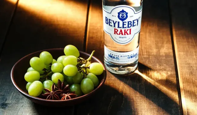 Beylerbeyi Mavi Rakı Fiyatı 2026: Tüm Boylar İçin Güncel Liste