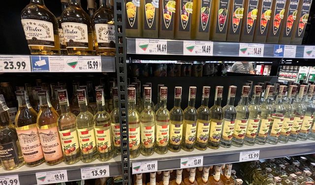 Bulgaristan Rakı Fiyatları 2026: Güncel Liste ve Türkiye Karşılaştırması