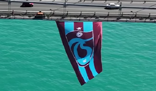 Trabzonspor Bayrağı İstanbul Boğazında! Türkiye Kupası Sahibi Trabzonspor
