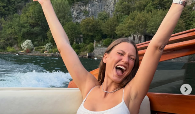 Serenay Sarıkaya İtalya’ya Gitti... Gezisini Oldukça Beğendi...