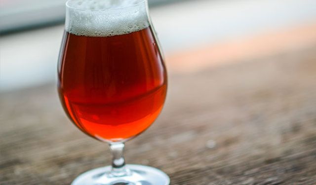 Kırmızı Bira Fiyat 2026: Tuborg, Efes ve Bremen Kaç TL?