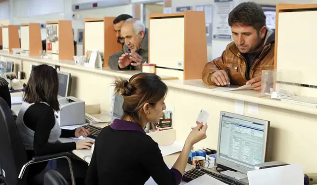 29 Ekim'de Devlet Daireleri Açık mı? Nüfus, Tapu, Belediye, Vergi Dairesi ve Adliye Çalışma Saatleri