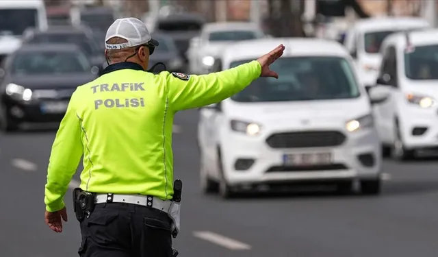 Ankara'da 29 Ekim Hangi Yollar Kapalı? Kızılay, Ulus, Anıtkabir ve Fener Alayı Trafik Düzenlemesi