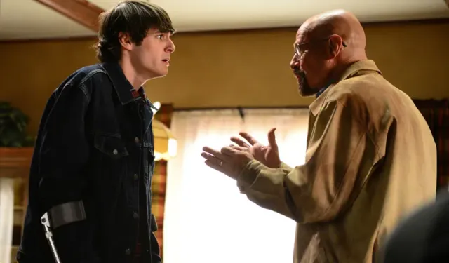 RJ Mitte Kimdir? Neden Öldü? Breaking Bad'in Walter White Jr.'ı 34 Yaşında Hayatını Kaybetti