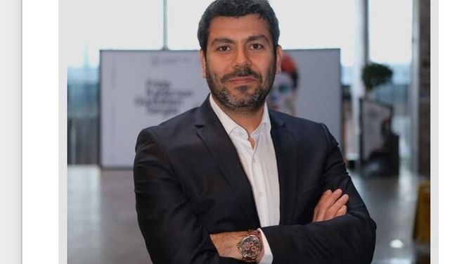 Rahim Alınması Gereken Hastada Yumurtalıklar da Alınmalı mı?