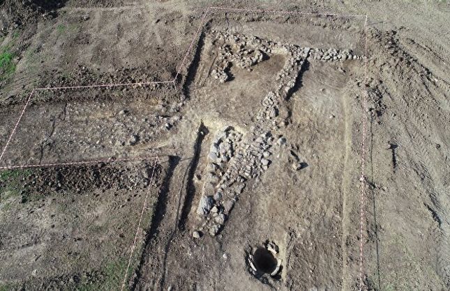 İkiztepe Höyüğü’nde Şoke Eden Keşif! 4500 Yıllık Mezarlardan Çıkanlar Şaşırttı