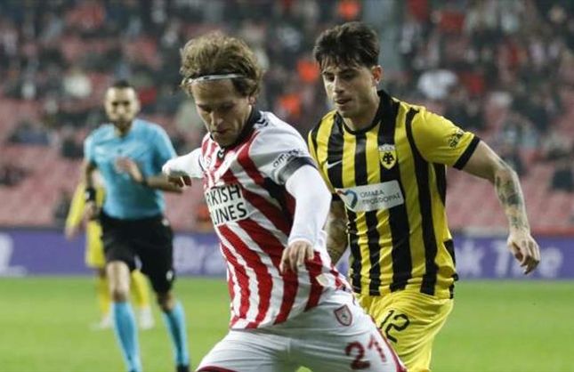 Samsunspor Önce 1-0 Öne Geçti Sonra Maçı Kaybetti