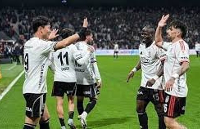 Büyük Maçta Gülen Beşiktaş Oldu: Beşiktaş 4 – 2 Antalyaspor
