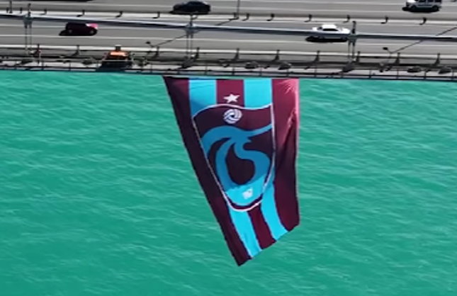 Trabzonspor Bayrağı İstanbul Boğazında! Türkiye Kupası Sahibi Trabzonspor