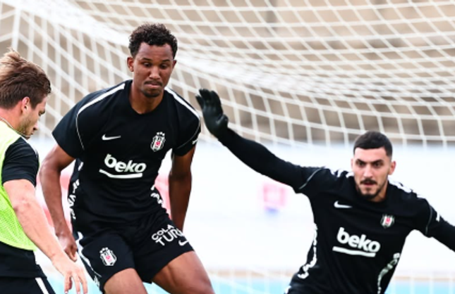 Beşiktaş’ta Yeni Sezon'un Hazırlıkları Sürüyor... Günün İlk Antrenmanı Paylaşımı Geldi!