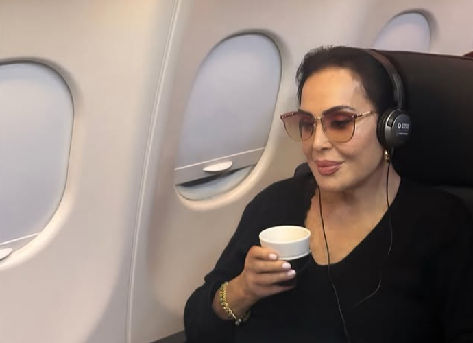 Türkan Şoray Gittiği Yurt Dışından Geri Döndü.... Bakın Ne Paylaştı?