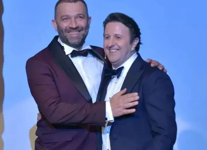 Dubai’de Mahsur Kalan İlker Ayrık ve Şevket Çoruh’tan Güzel Haber: 18 Saatlik Zorlu Yolculuk Evde Son Buldu