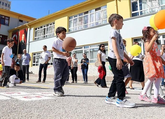 12 Haziran 2026 Okullar Tatil mi, Neden Tatil Olacak? MEB Son Dakika Açıklaması