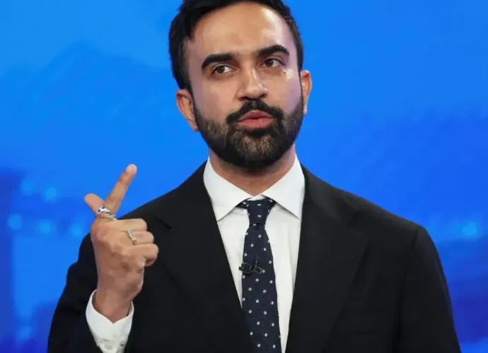 New York Belediye Başkanı Zohran Mamdani Kimdir? Mevzular Açık Mikrofon’a Konuk Mu Oluyor?