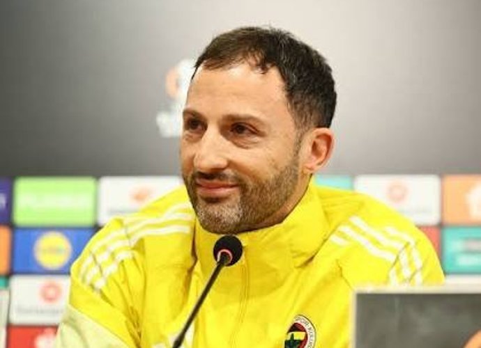Fenerbahçe Tedesco İle Yollarını Ayırdı! Tedesco için Yolun Sonu Mu?
