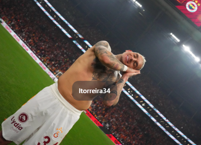 Galatasaray’ın Torreira’sı Uyku Pozu Verdi! İnternet Yıkıldı!