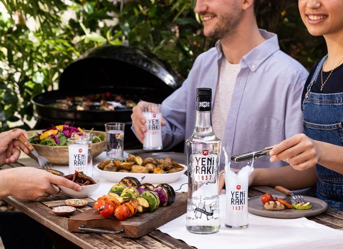 Almanya Rakı Fiyatları 2026: Güncel Euro Listesi ve Türkiye Karşılaştırması