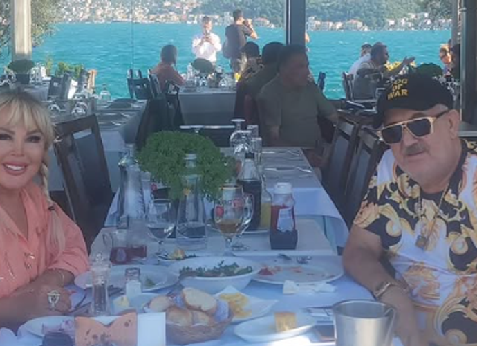 Safiye Soyman Balıkçıda Faik Öztürkle Aşk Tazeledi! Pazar Günü Keyfi Yaptı!