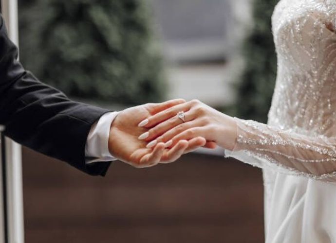 Evleneceğin Kişiyi Rüyada Görmek İçin Ne Yapılır? Uyumadan Önce Denenen O Yöntem Merak Ediliyor
