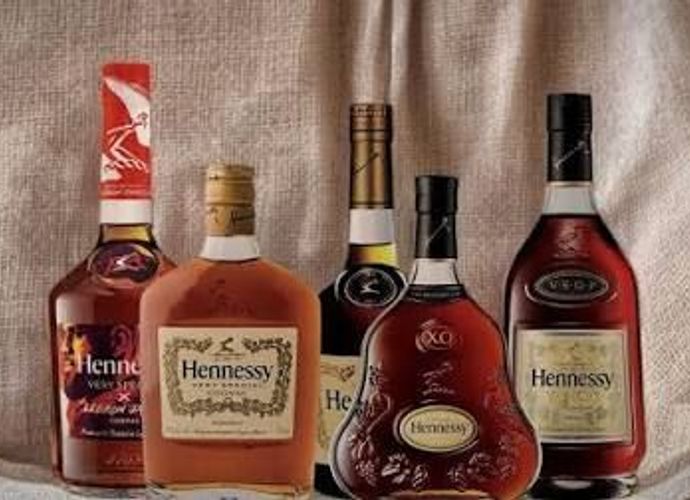 Ercan Havalimanı Hennessy Konyak Fiyatları: 2026'da Duty Free’de Hangi Şişeler Var?