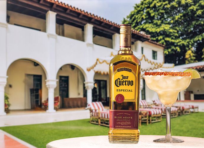 Jose Cuervo Tekila Fiyatları 2026: Silver ve Reposado Arasında Ne Kadar Fark Var?