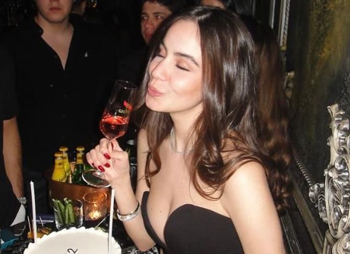 Taşacak Bu Deniz Genç Esme Kimdir? Naz Sayıner Kaç Yaşında? Sevgilisi Var Mı? Gerçek Adı Ne?