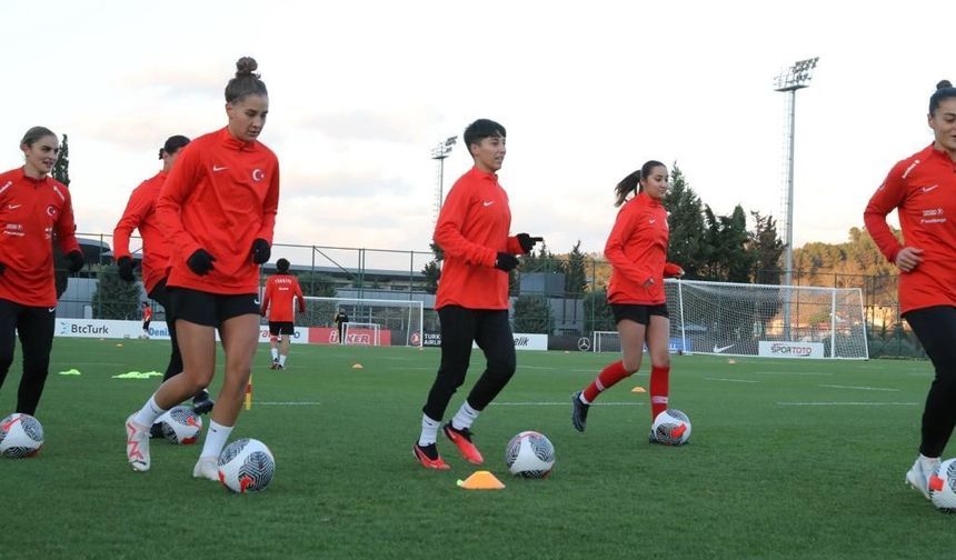 Kadın Milli Takımı, Litvanya ve Gürcistan maçları hazırlıklarına başladı