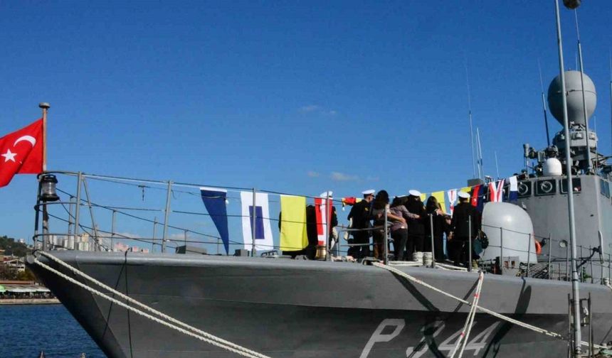 Çanakkale’de 23 Nisan’da Deniz Kuvvetlerine ait gemiler halkın ziyaretine açılacak
